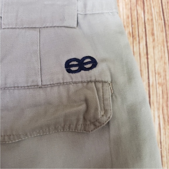 VINTAGE 90’s Keen High Rise Pleated Khaki Shorts Unisex - Picture 5 of 12